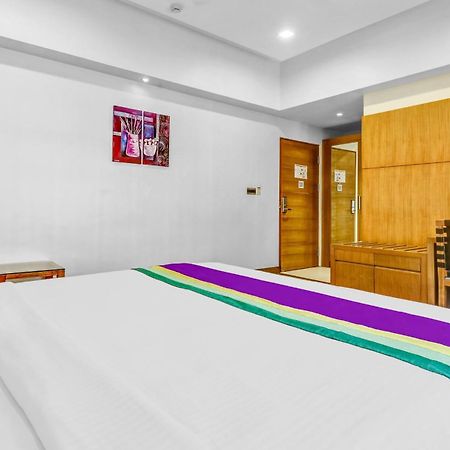 Medora Hotel Кожикоде Экстерьер фото