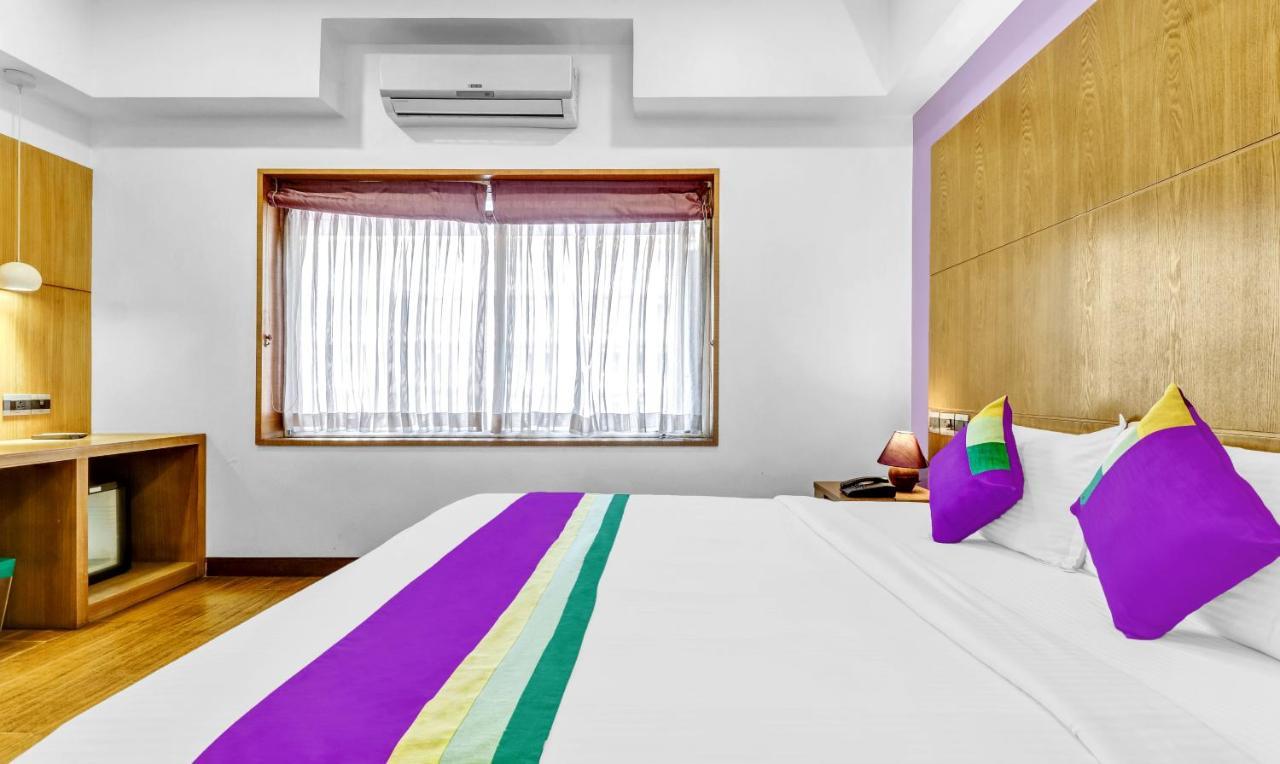 Medora Hotel Кожикоде Экстерьер фото