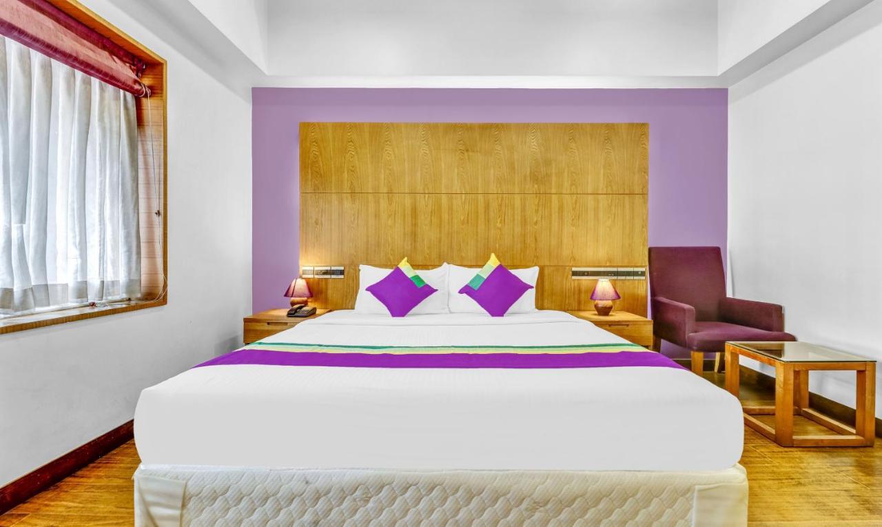 Medora Hotel Кожикоде Экстерьер фото