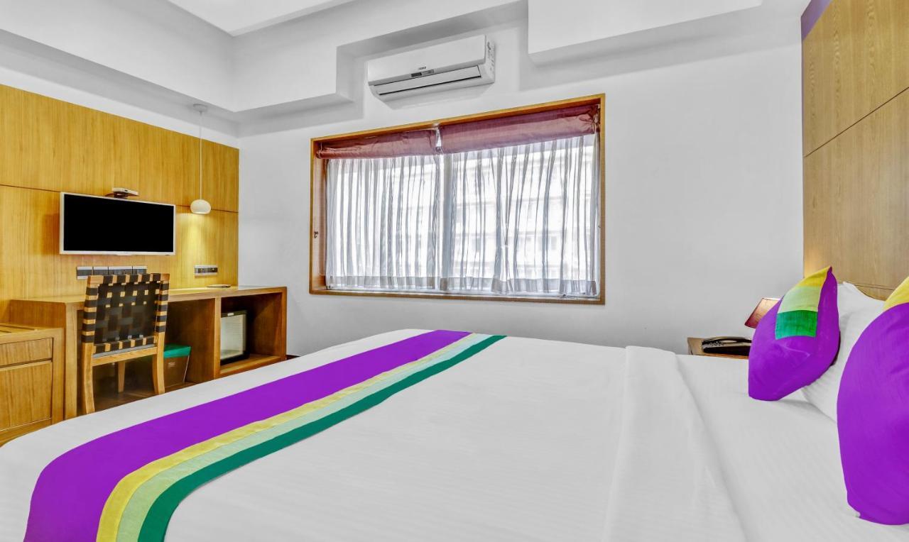Medora Hotel Кожикоде Экстерьер фото