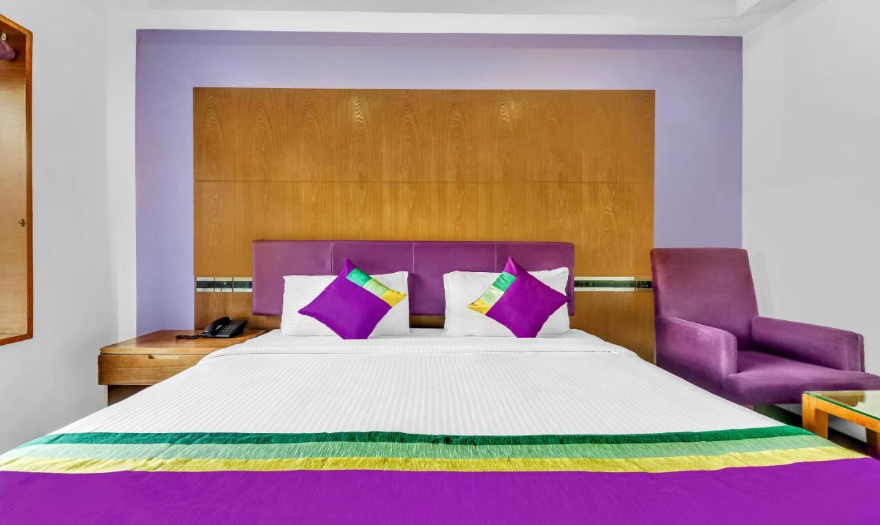 Medora Hotel Кожикоде Экстерьер фото