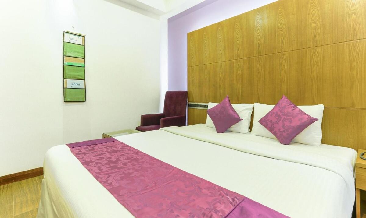 Medora Hotel Кожикоде Экстерьер фото